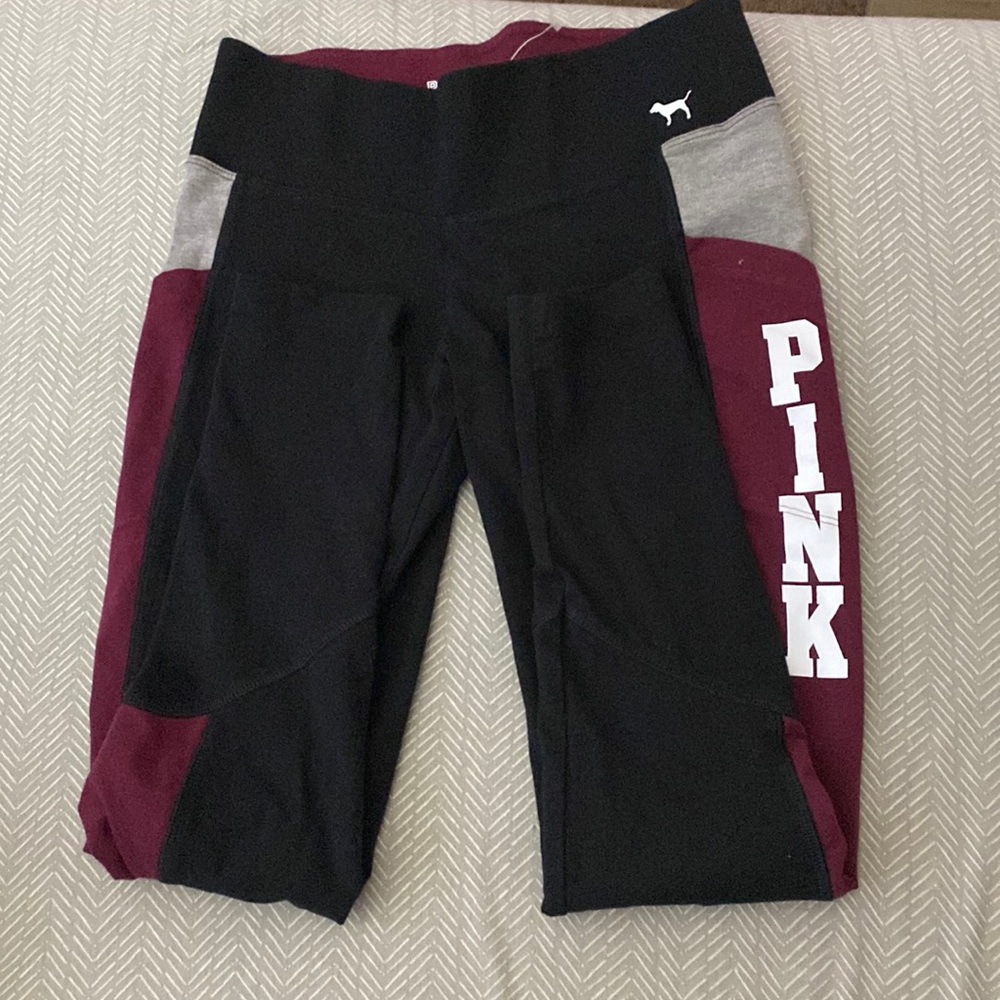 Brand pink yoga pants size small
